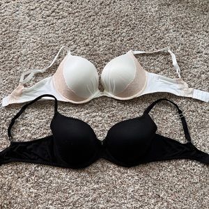 Victoria’s Secret bras